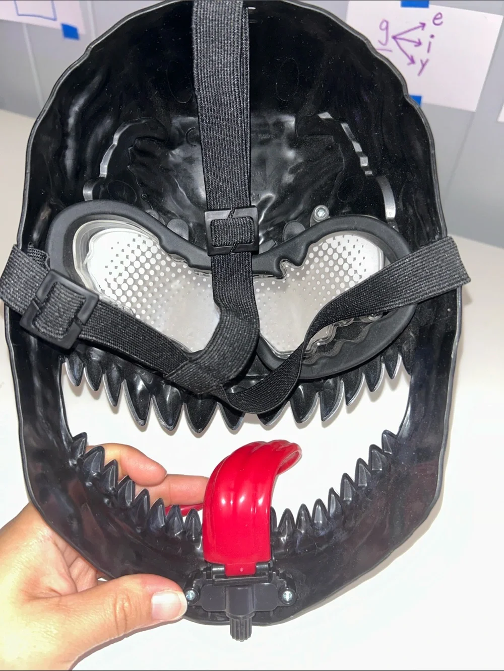 Venom Kids Costume Mask - Picture 3 of 4